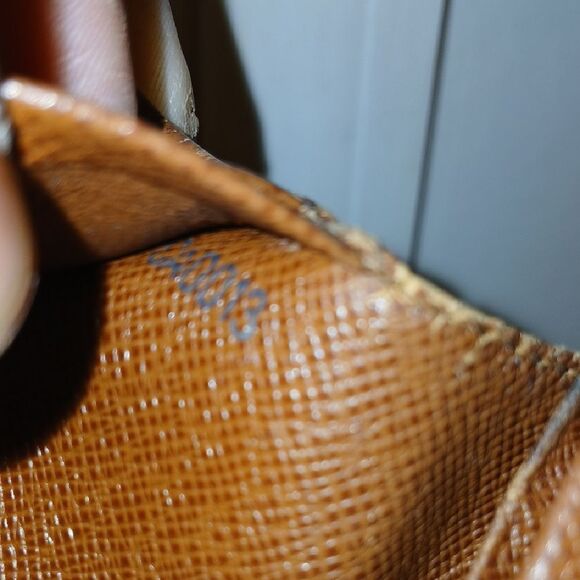 🌞  Authentic Louis Vuitton Monogram Compact Wallet - Picture 9 of 16